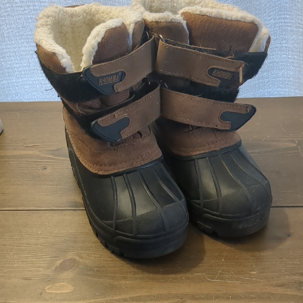 Khombu Brown and Black Winter Boots